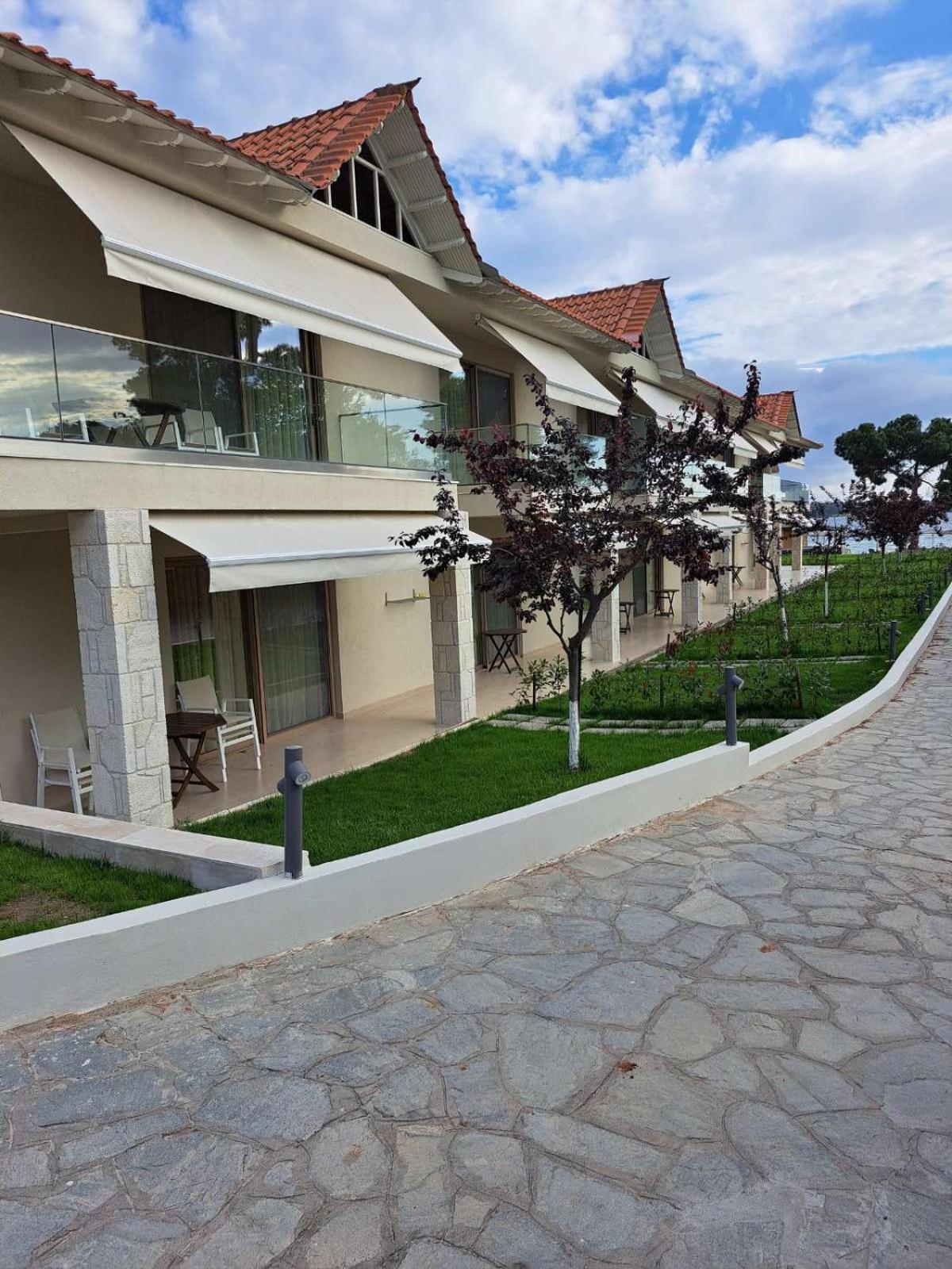 Haus Platanos Apartments & Bungalows By The Sea Vourvourou Dış mekan fotoğraf