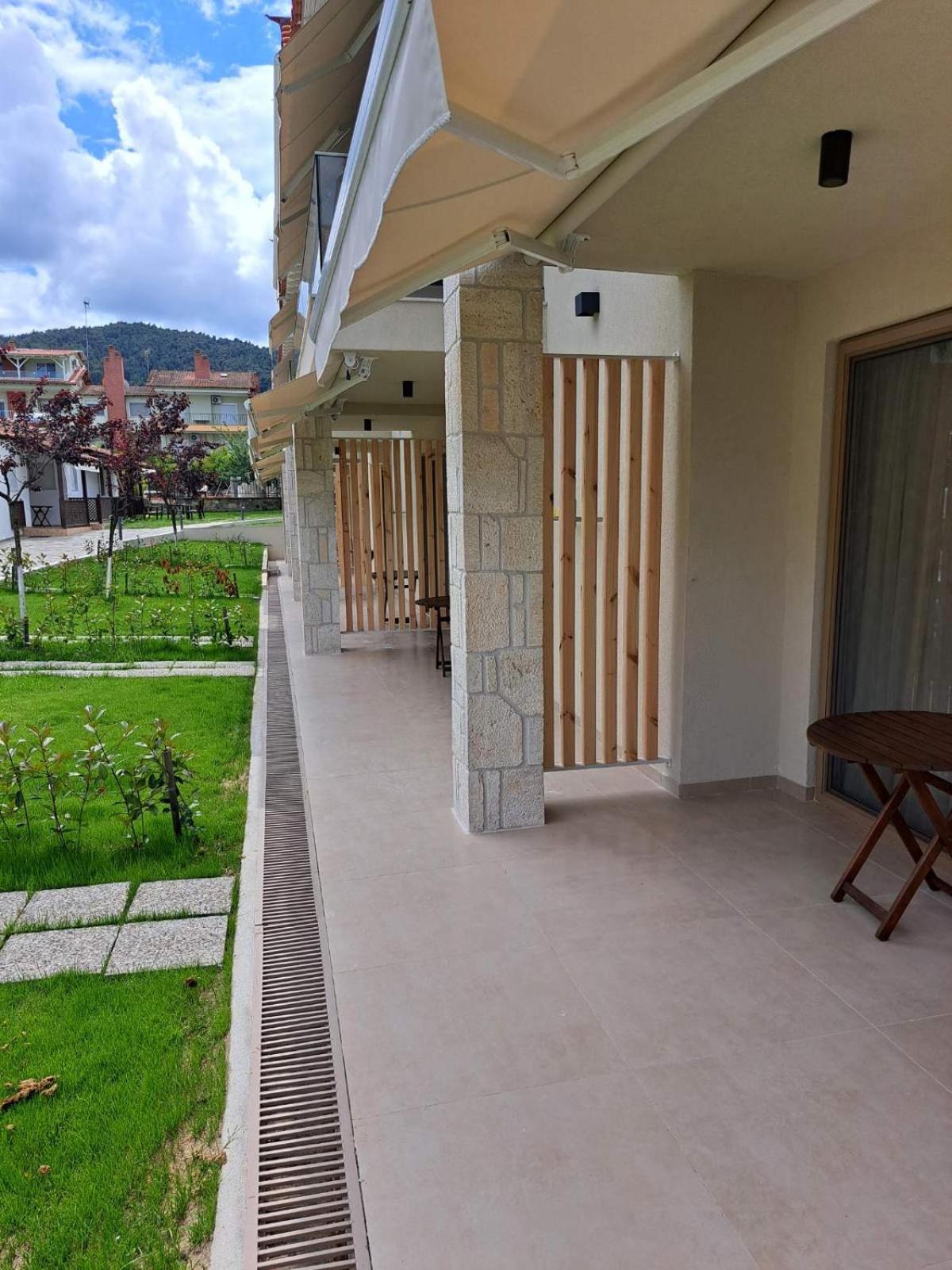 Haus Platanos Apartments & Bungalows By The Sea Vourvourou Dış mekan fotoğraf